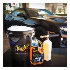 Meguiar's Gold Class Car Wash 1.9 Litre -Bowden's Own shop SCA 104054 01 hi res