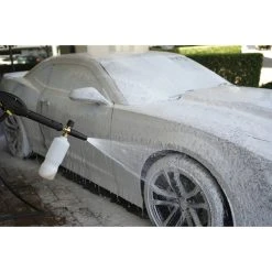 Meguiar's Gold Class Car Wash 1.9 Litre -Bowden's Own shop SCA 104054 02 hi res